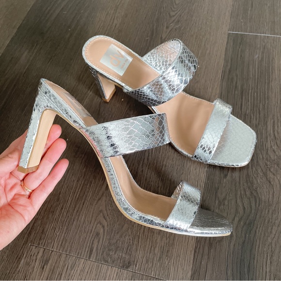 dv heels